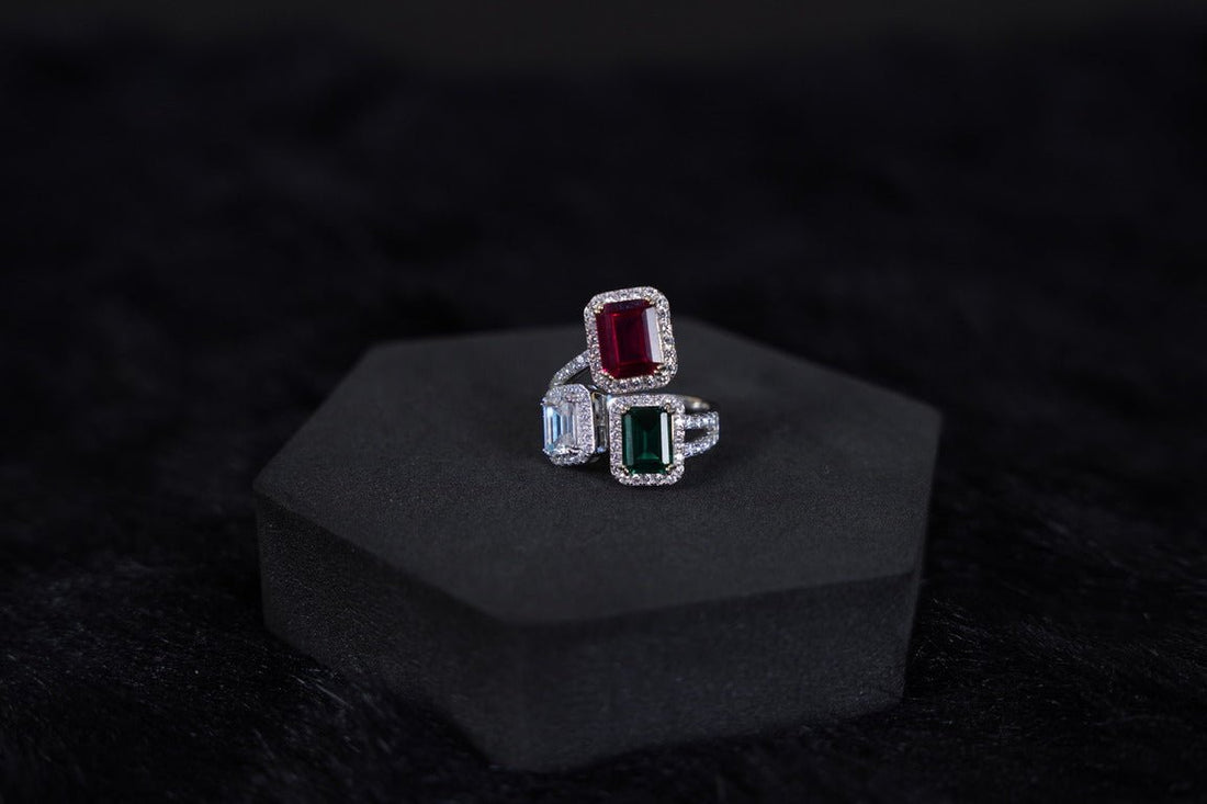 SILVERINGS 925 STERLING RUBY AND EMERALD SILVER RING - Silverings